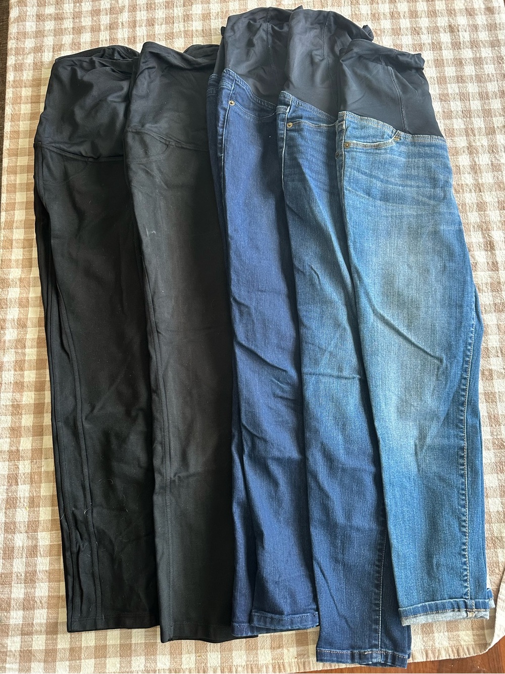 Bundle of Isabel Women's Maternity pants Sz 4/M